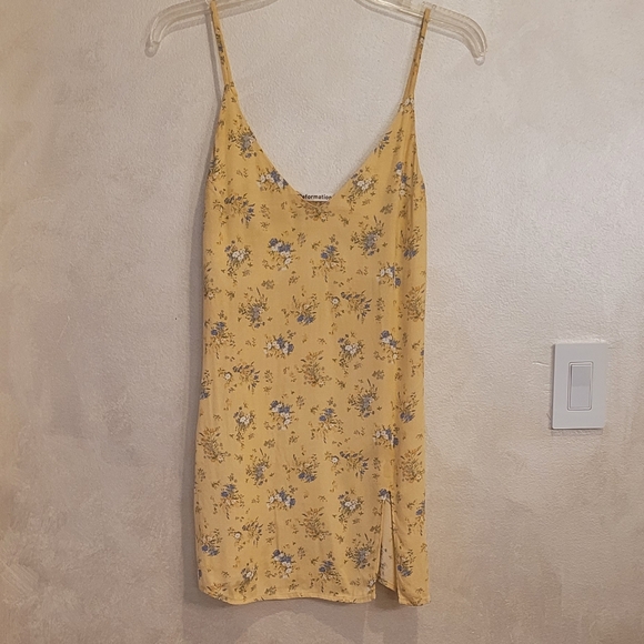 REFORMATION MARLOWE DRESS IN FELICITY FLORAL PRINT - Picture 4 of 8